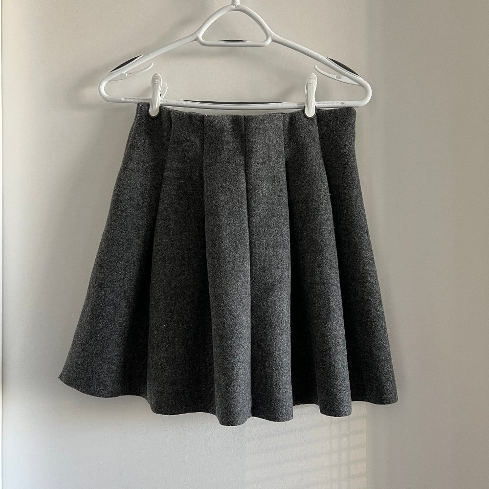 SOLD Oak + Fort Pleated Skirt in Grey - Picture 2 of 11
